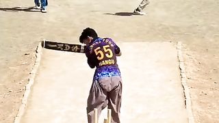Perfect Yorker and batsman Bold