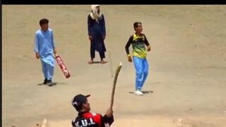 Batsman batting  Distroying bowlers