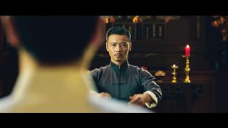 Ip Man defeats Chun with a one-inch punch in the film IP MAN 3 (2015)
