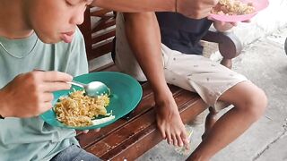 menyedihkan