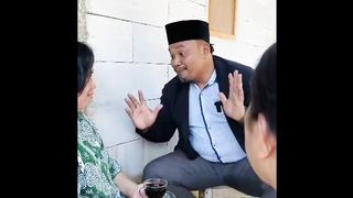 Humor untuk hiburan masyarakat