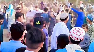 Pathan people dance in di Khan city