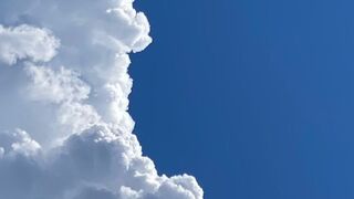 Why sky have blue colour?