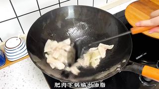 This stir fried meat mixed rice is really delicious