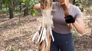 Pretty WOMAN knows how to handle a knife???? #camping #survival #bushcraft #outdoors