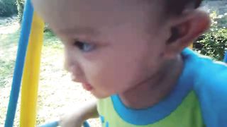 Ceru Banget Main di Playground