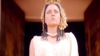 Cleopatra: Unveiling the Mysteries of Egypt's Queen and Her Reign of Intrigue, Power and Romance
