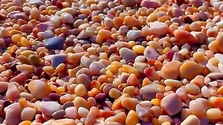 Stones on shote