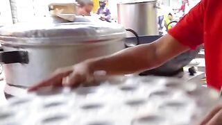 Most_Amazing_Bulk_Idli_Making_Rs._40_-_Only_%23hyderabadfood_%23shorts(480p).