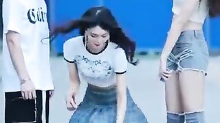 The million views clip on China's tik tok