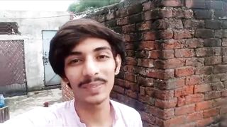 Aj prank ho gia mini zoo ma moor agia ????