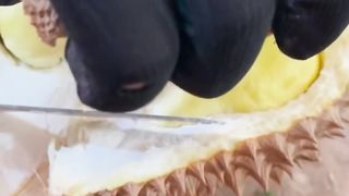Durian montong