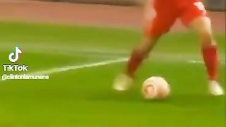 Funny moments in football 4