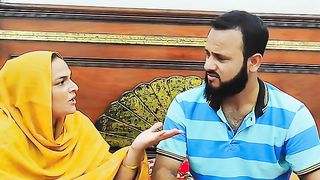 Susraal Nain Bhee Isko Baiwaquf Samjha