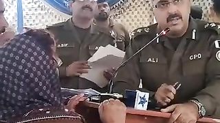 There are also officers in our police who can't live without paying attention
