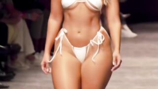 walking for Meghan Mae Swim at Miami Swim Week 2023 _ ????_ @pap.galore.