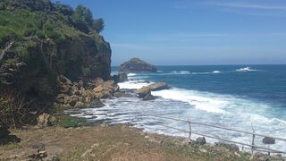 Pantai Tersembunyi di Gunung Kidul, Pantai Jogan (Jogan Beach)