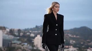 Versace_Fall-Winter_2023___Fashion_Show___Versace(360p). Upload