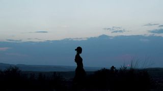 Rachel Cook _ Alone in the Desert _ Exclusive Video Beautiful female model shows beautiful body shape
