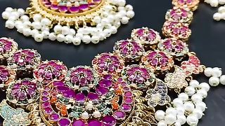 Online reselling job available here