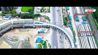 বাংলাদেশের ঢাকা শহরের ব্যস্ত রাস্তা দেখতে অনেক
