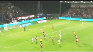 AMAZING!! Best Salto Gol Messi and Ronaldo