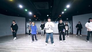 1 Million dance studio