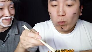 Spicy Food is Best! - TikTok Funny Mukbang ASMR - Eating Spicy food - HUBA #Shorts