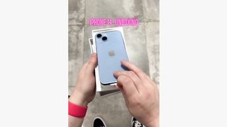 iPhone 14 Unboxing