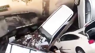 У Саудівській Аравії сталася масштабна повінь - є руйнування