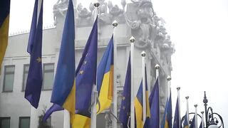 Сьогодні в Україну прибув і прем'єр-міністр Бельгії Олександр Де Кроо