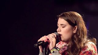 (click ad) Sweater Weather – Lina Arndt | The Voice 2014 | Knockouts