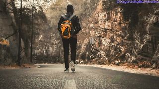 Mene jaate jaate jana kaun hai apna, kaun paraya, samay ka pahiya song status