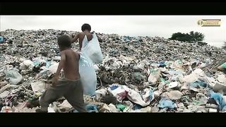 Ironi Tragis Plastik