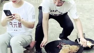 went to cook the chicken।।মুরগি রান্না করতে