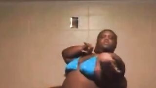 Petite chorée sur vous mainon