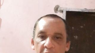 E não vamos se preocupar com nada e com ninguém
