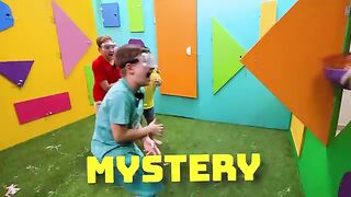 Roma and friends 100 Mystery Doors