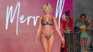 Julia Corbridge SLOW MOTION! _ Miami Swim Week Beautiful female model shows beautiful body shape