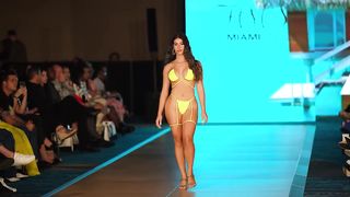 Lucero Alejo in Slow Motion _ FLL FASHION WEEK 2023 _ Shot on Sony Alpha 1