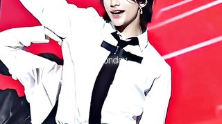 Hwang Hyunjin OMG ????