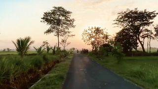 Menikmati keindahan alam Indonesia 2