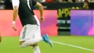 Ronaldo Rare Freestyle Skills in