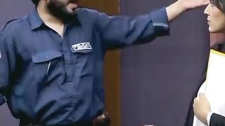 Chaokidaar Kitna Hazir Dammagh????????????