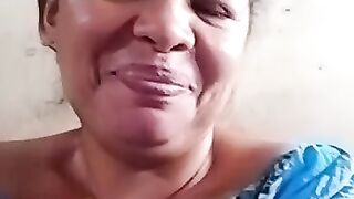 Me chamando para ir pra casa dele