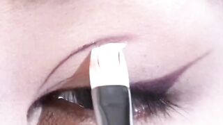 PURPLE EYE MAKEUP