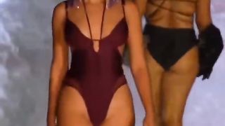 The 2 models who vibed the Eight Swimwear Fashion show_Miami fashion show Beautiful female modele shows beautiful body shape