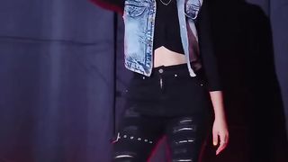 Dance Performance amazing Video little Girl Romantic Dance Performance