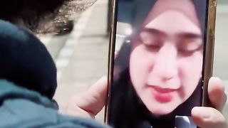 Sakitnya tu disini