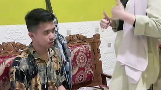 Gara gara hp Di goyang istri